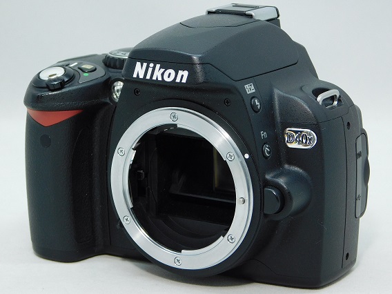 ニコン Nikon D40X のシャッター回数を調べてみた